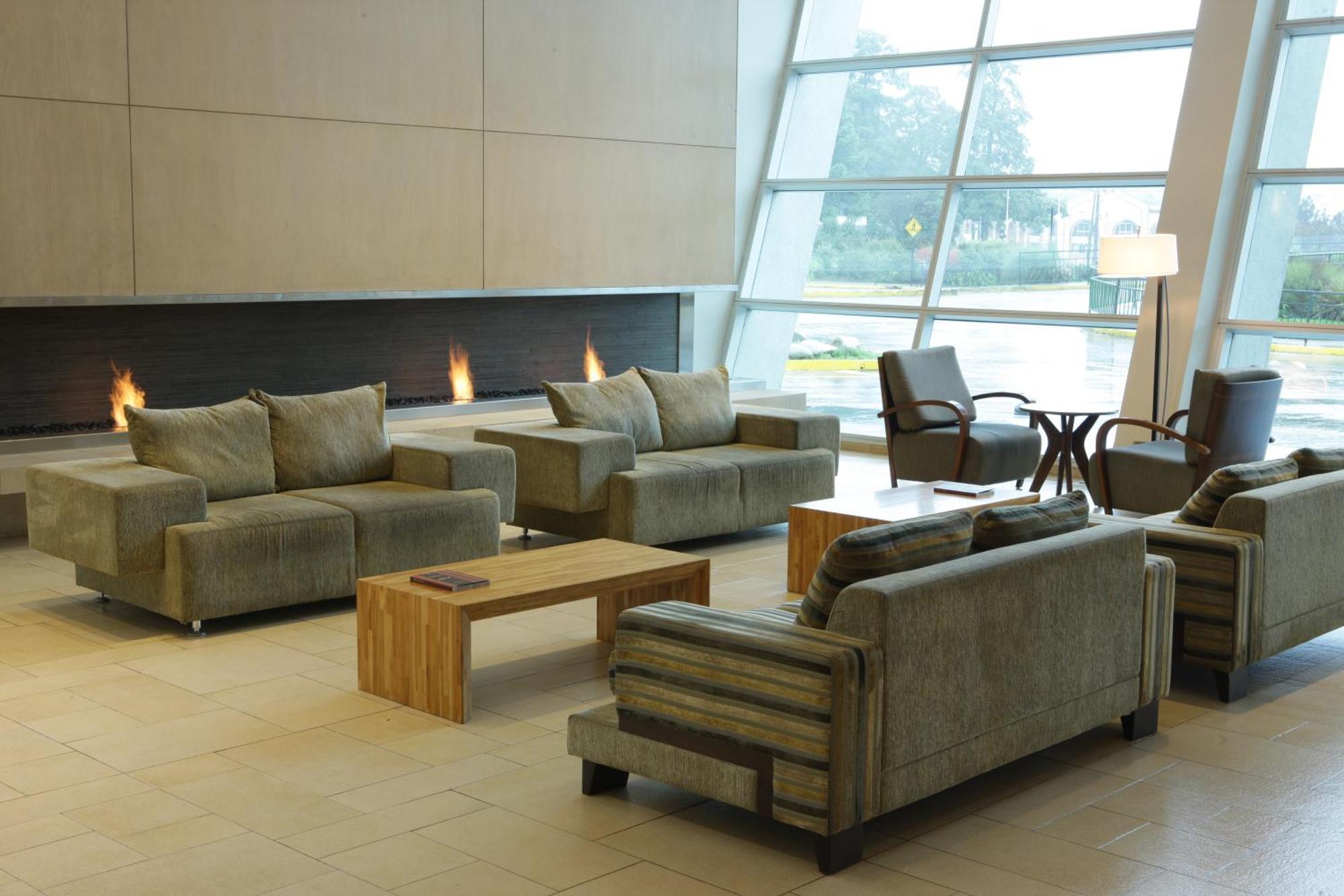 Hotel Dreams Valdivia Ngoại thất bức ảnh The lounge at the airport