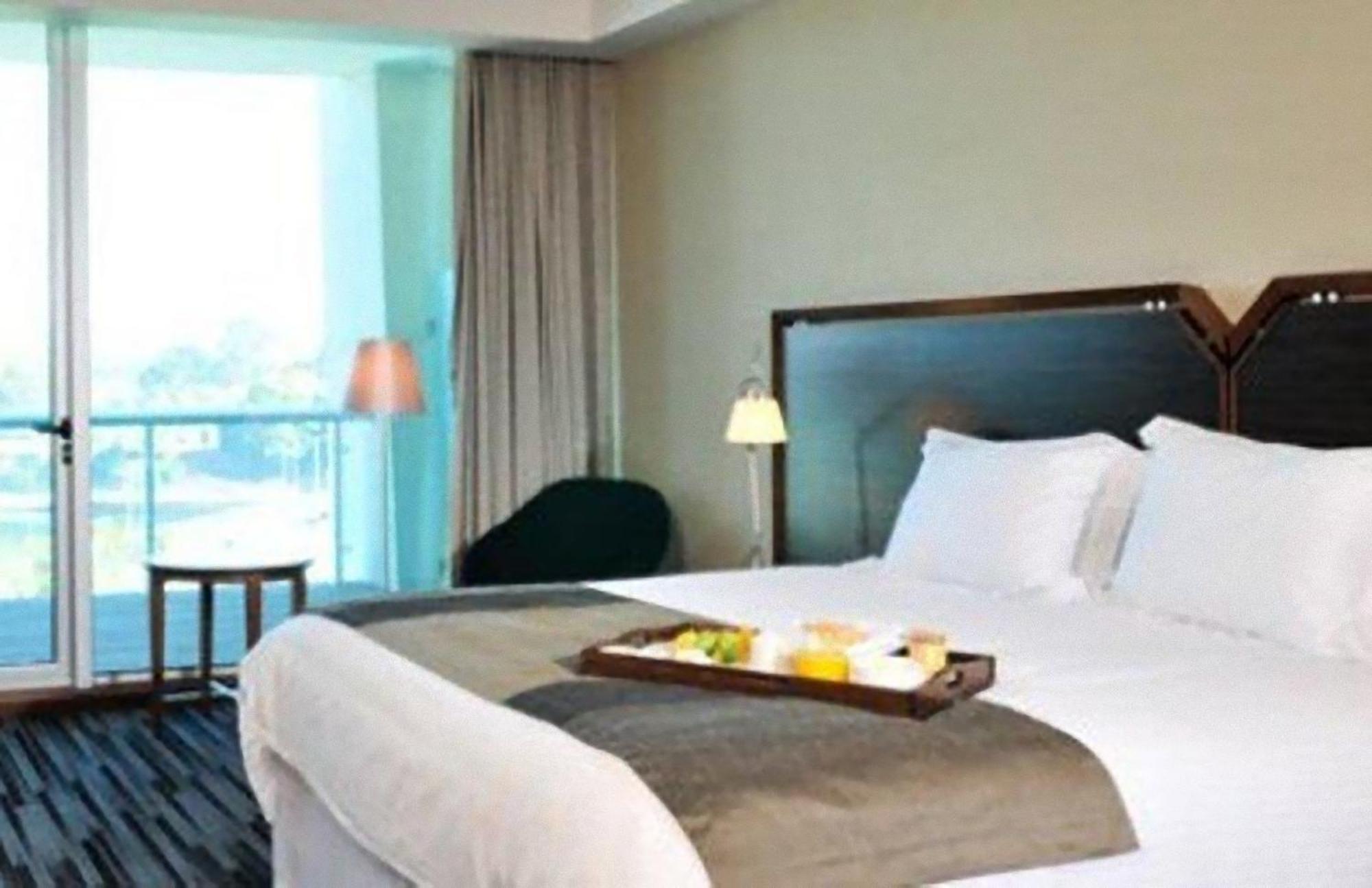 Hotel Dreams Valdivia Ngoại thất bức ảnh A room at the hotel