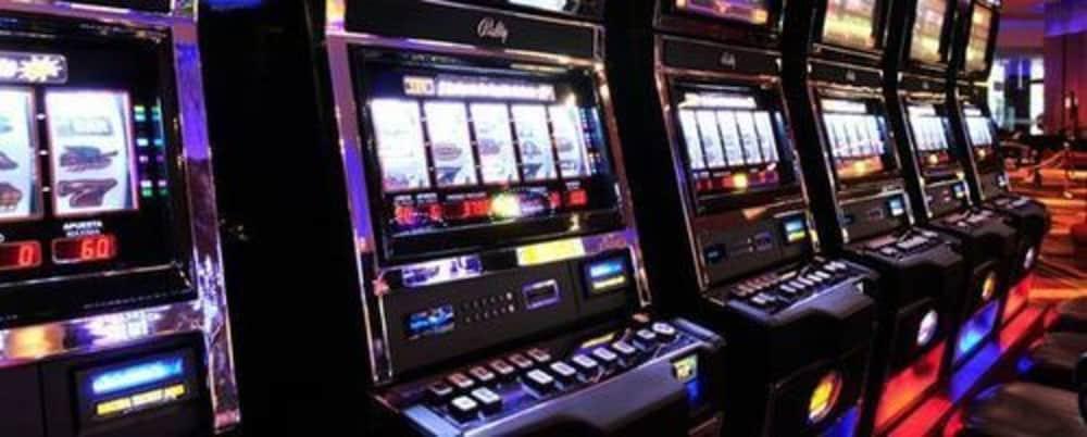 Hotel Dreams Valdivia Ngoại thất bức ảnh A slot machine