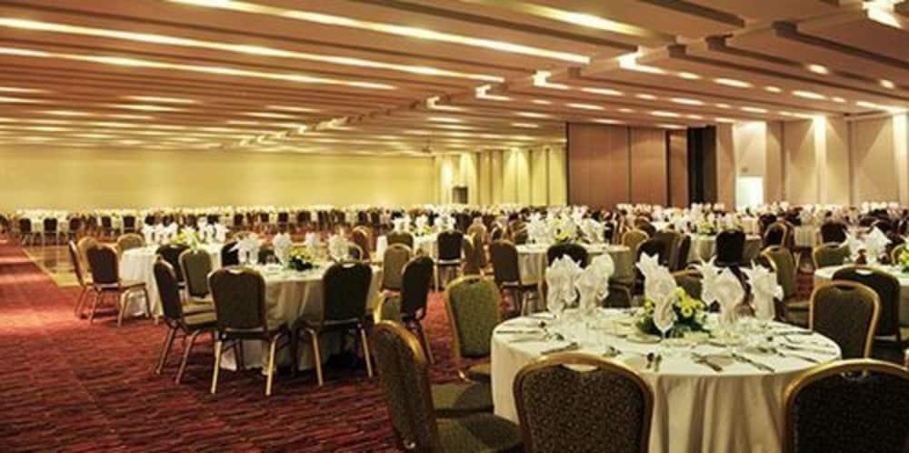 Hotel Dreams Valdivia Ngoại thất bức ảnh The Grand Ballroom